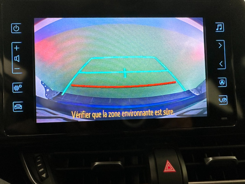 Photo 12 de l'offre de TOYOTA C-HR 122H DYNAMIC 2WD E-CVT à 19980€ chez Greencar France