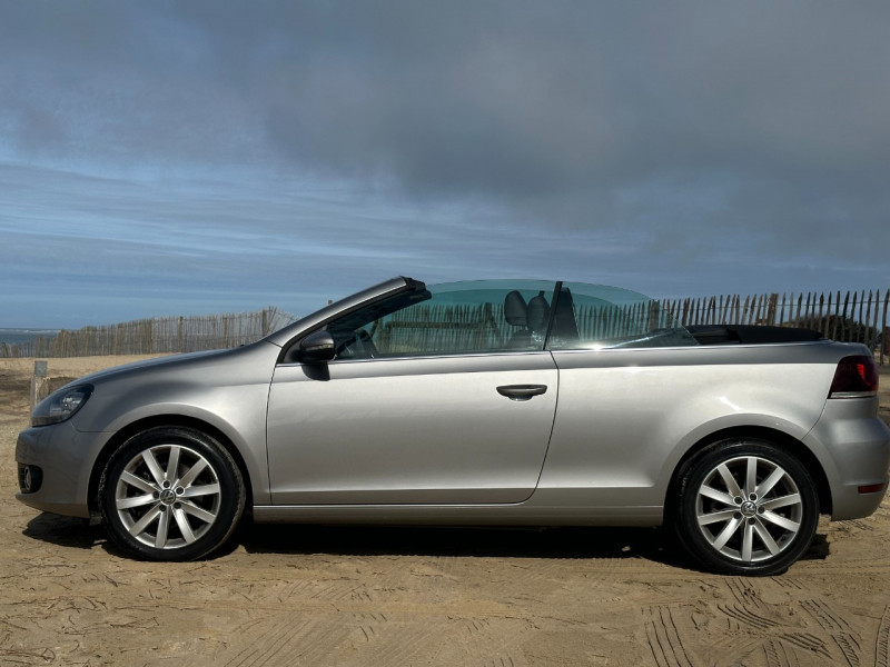 Photo 10 de l'offre de VOLKSWAGEN GOLF VI CABRIOLET 1.2 TSI 105CH BLUEMOTION TECHNOLOGY CARAT à 15980€ chez PEREIRA Frédéric