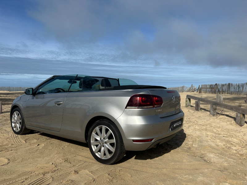 Photo 4 de l'offre de VOLKSWAGEN GOLF VI CABRIOLET 1.2 TSI 105CH BLUEMOTION TECHNOLOGY CARAT à 15980€ chez PEREIRA Frédéric