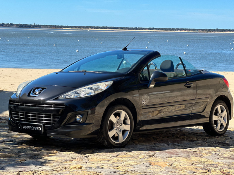 Photo 3 de l'offre de PEUGEOT 207 CC 1.6 VTI 16V SERIE 64 à 7980€ chez PEREIRA Frédéric