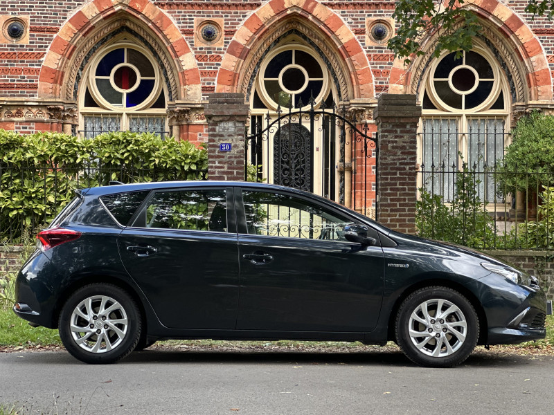 Photo 9 de l'offre de TOYOTA AURIS HSD 136H TENDANCE BUSINESS à 14980€ chez PEREIRA Frédéric