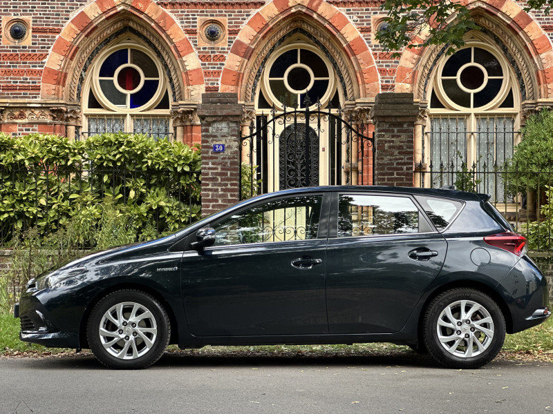 Photo 7 de l'offre de TOYOTA AURIS HSD 136H TENDANCE BUSINESS à 14980€ chez PEREIRA Frédéric