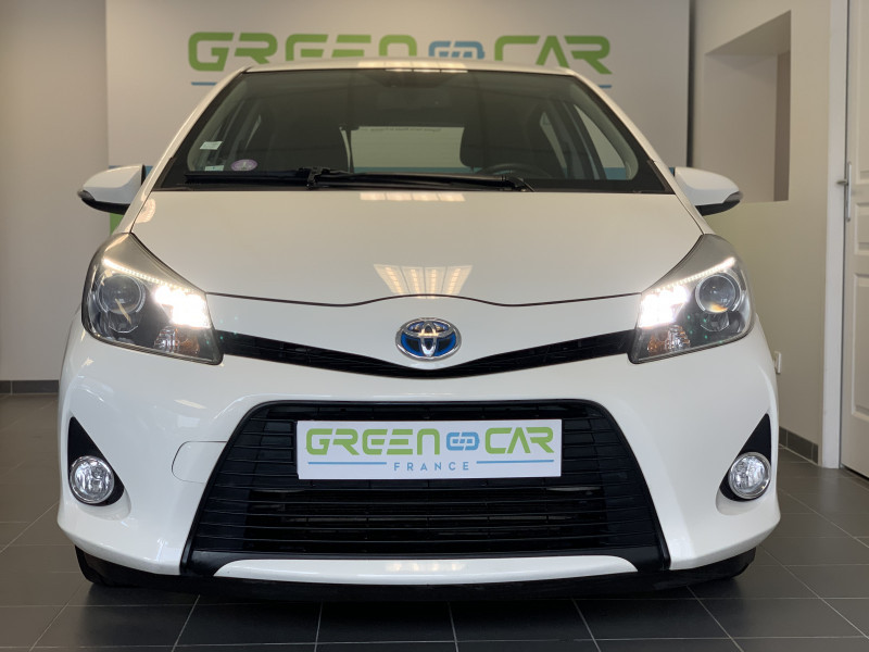 Photo 4 de l'offre de TOYOTA YARIS HSD 100H DYNAMIC 5P à 10980€ chez PEREIRA Frédéric