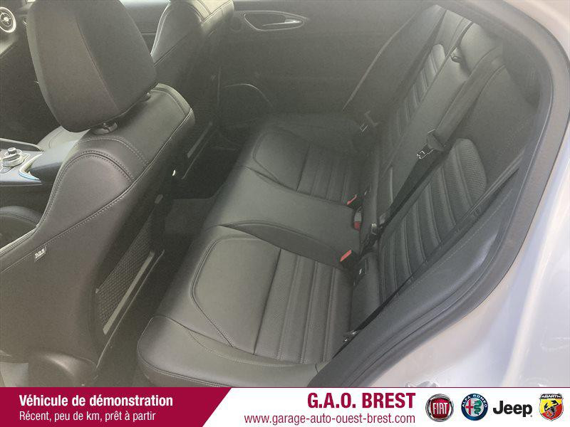 Photo 11 de l'offre de ALFA ROMEO Giulia 2.2 JTD 190ch Sprint AT8 MY22 à 44990€ chez Garage Auto de l'Ouest - Brest