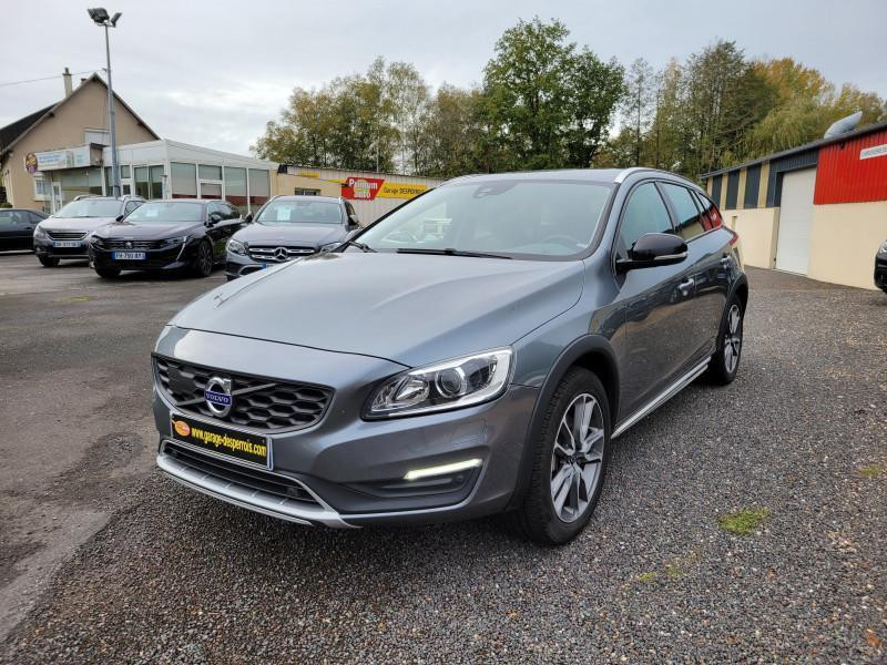 Volvo V60 D4 190ch AWD Cross Country Pro Geartronic Diesel Gris Occasion à vendre