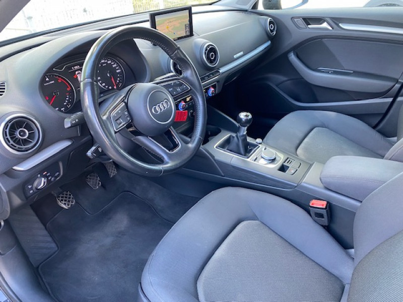 Photo 3 de l'offre de AUDI A3 Sportback 1.6 TDI 105ch FAP Business line à 12490€ chez AA automobiles