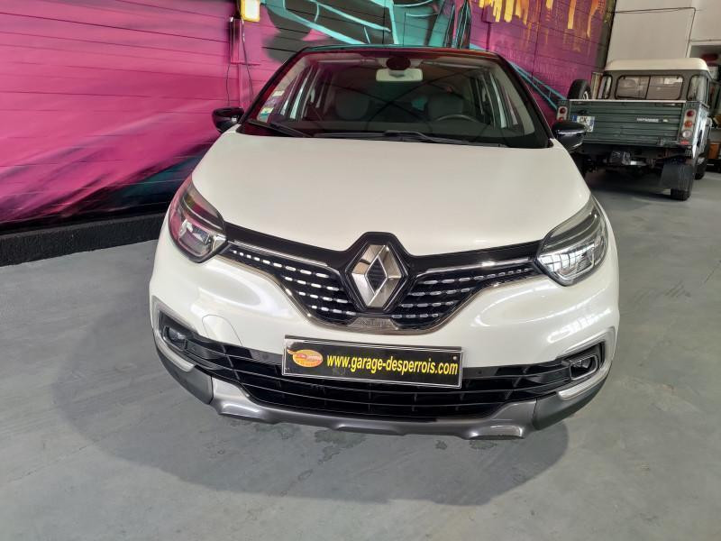 Photo 2 de l'offre de RENAULT Captur 1.2 TCe 120ch energy Initiale Paris à 14490€ chez GARAGE DESPERROIS