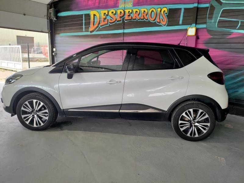 Photo 9 de l'offre de RENAULT Captur 1.2 TCe 120ch energy Initiale Paris à 14490€ chez GARAGE DESPERROIS