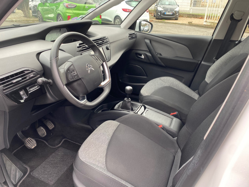 Photo 3 de l'offre de CITROEN C4 Picasso 5 Places 1.2 PureTech 130ch Confort S&S à 9990€ chez AA automobiles