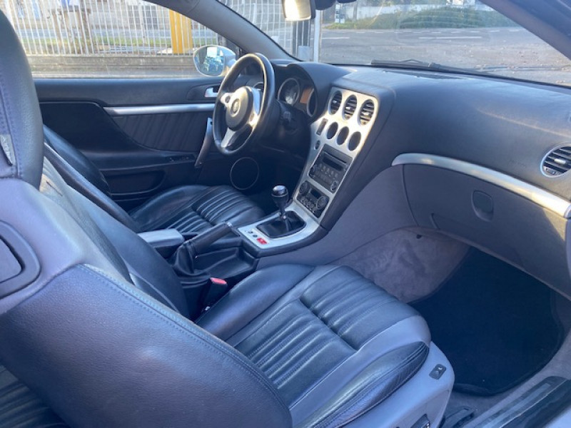 Photo 3 de l'offre de ALFA ROMEO Brera 2.2 JTS Sky View à 9990€ chez AA automobiles