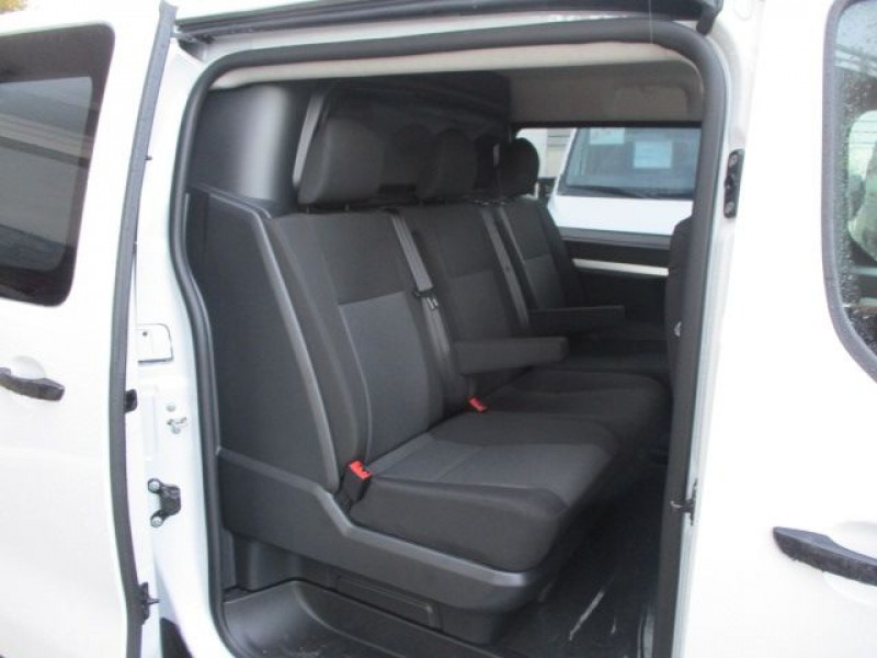 Photo 6 de l'offre de PEUGEOT EXPERT FG STANDARD 2.0 BLUEHDI 145CH S&S CABINE APPROFONDIE à 39800€ chez Deal pro automobiles