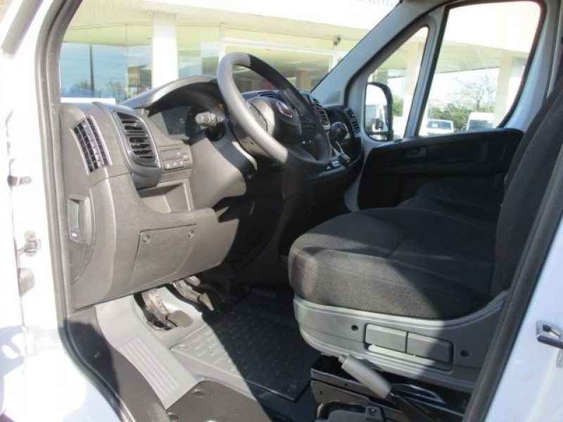 Photo 2 de l'offre de FIAT DUCATO FG 3.3 L3H2 JTD 140CH à 45900€ chez Deal pro automobiles