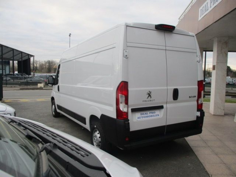 Photo 5 de l'offre de PEUGEOT BOXER FG 333 L3H2 2.2 BLUEHDI S&S 140CH ASPHALT à 45900€ chez Deal pro automobiles