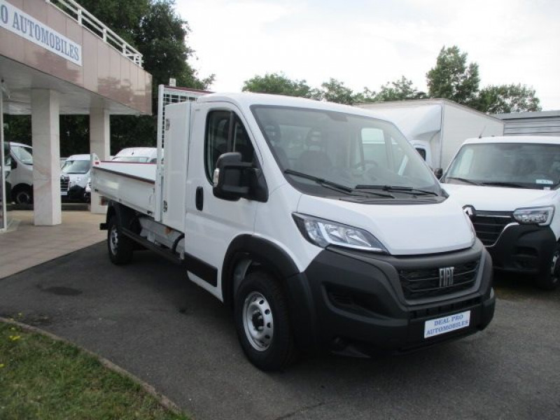 Photo 10 de l'offre de FIAT DUCATO BENNE 3.5 L H3-POWER 140CH BENNE ACIER + GRAND COFFRE à 43900€ chez Deal pro automobiles