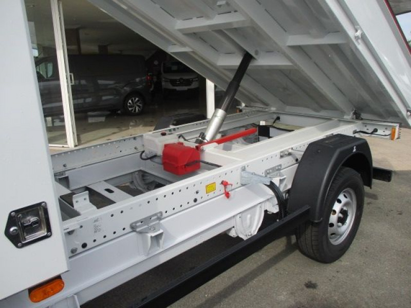 Photo 4 de l'offre de FIAT DUCATO BENNE 3.5 L H3-POWER 140CH BENNE ACIER + GRAND COFFRE à 43900€ chez Deal pro automobiles