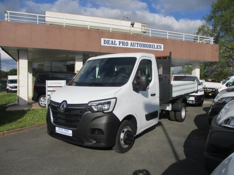 Renault MASTER III BENNE RJ3500 L3 COFFRE 2.3 BLUE DCI 130CH EUROVI Diesel BLANC Occasion à vendre