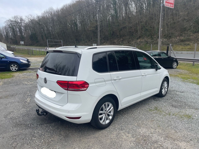 Photo 3 de l'offre de VOLKSWAGEN TOURAN 1.6 TDI 115CH BLUEMOTION TECHNOLOGY FAP CONFORTLINE BUSINESS DSG7 5 PL à 11990€ chez Jeammet automobiles