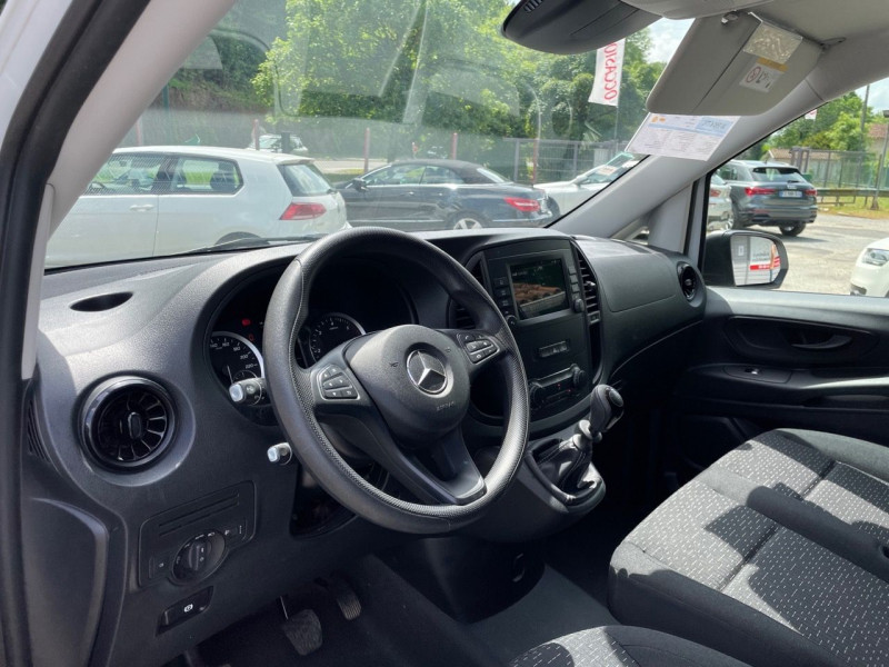 Photo 5 de l'offre de MERCEDES-BENZ VITO FG 114 CDI LONG PRO TRACTION à 29990€ chez Jeammet automobiles