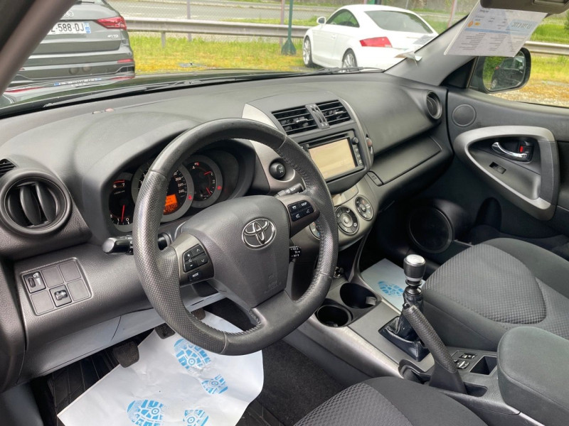 Photo 6 de l'offre de TOYOTA RAV4 150 D-4D FAP LOUNGE 4WD 2012 à 15790€ chez Jeammet automobiles