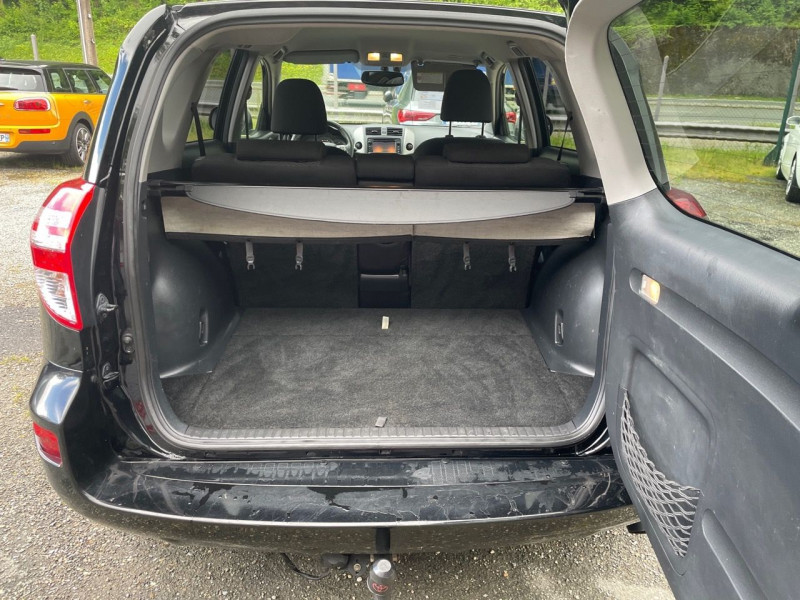 Photo 13 de l'offre de TOYOTA RAV4 150 D-4D FAP LOUNGE 4WD 2012 à 15790€ chez Jeammet automobiles