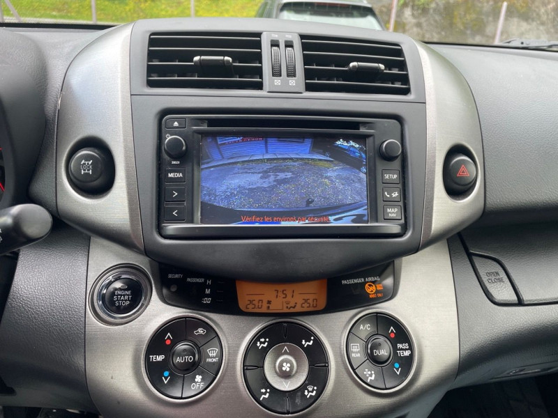 Photo 9 de l'offre de TOYOTA RAV4 150 D-4D FAP LOUNGE 4WD 2012 à 15790€ chez Jeammet automobiles