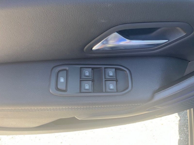 Photo 11 de l'offre de DACIA DUSTER 1.5 BLUE DCI 115CH 15 ANS 4X2 - 20 à 18490€ chez Jeammet automobiles