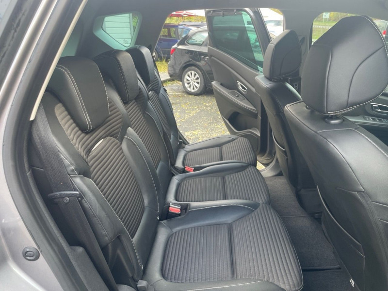 Photo 16 de l'offre de RENAULT SCENIC IV 1.7 BLUE DCI 150CH BUSINESS INTENS EDC à 20490€ chez Jeammet automobiles