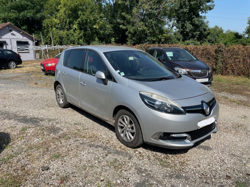 Photo 2 de l'offre de RENAULT SCENIC III 1.5 DCI 110CH ENERGY BUSINESS ECO² à 6790€ chez Jeammet automobiles