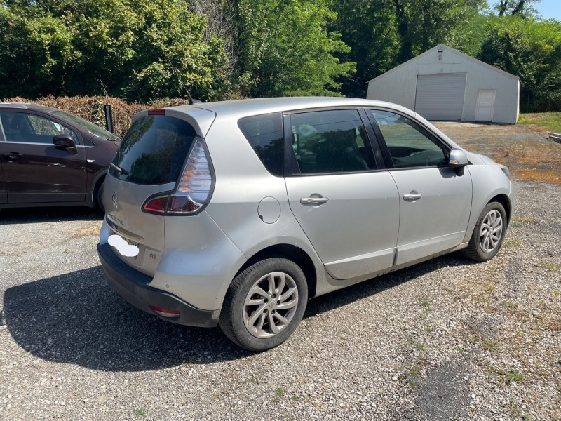 Photo 3 de l'offre de RENAULT SCENIC III 1.5 DCI 110CH ENERGY BUSINESS ECO² à 6790€ chez Jeammet automobiles