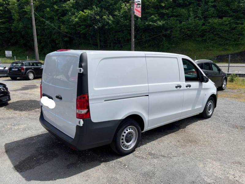 Photo 3 de l'offre de MERCEDES-BENZ VITO FG 114 CDI LONG PRO TRACTION à 26990€ chez Jeammet automobiles