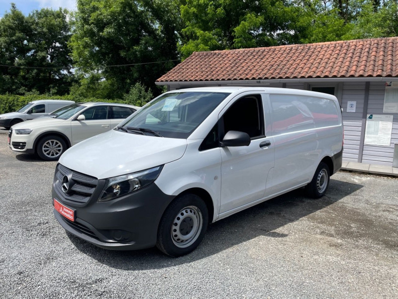 Photo 1 de l'offre de MERCEDES-BENZ VITO FG 114 CDI LONG PRO TRACTION à 26990€ chez Jeammet automobiles