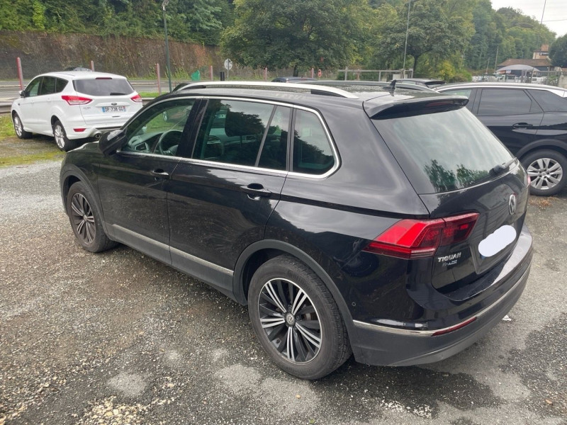 Photo 4 de l'offre de VOLKSWAGEN TIGUAN 2.0 TDI 150CH BLUEMOTION TECHNOLOGY CARAT EXCLUSIVE DSG7 à 22990€ chez Jeammet automobiles