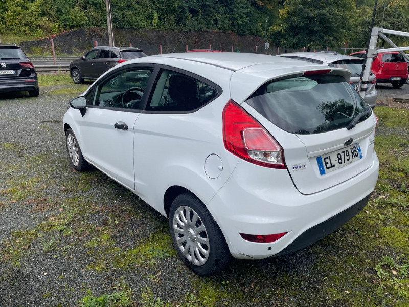 Photo 3 de l'offre de FORD FIESTA AFFAIRES 1.5 TDCI 95CH TREND 3P à 7990€ chez Jeammet automobiles