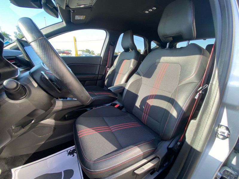 Photo 14 de l'offre de RENAULT CAPTUR II 1.3 TCE 140CH FAP RS LINE EDC -21B à 25690€ chez Automobiles Services