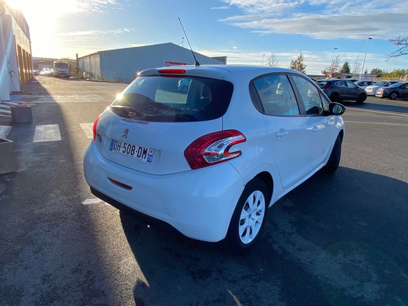 Photo 6 de l'offre de PEUGEOT 208 1.0 VTI LIKE 5P à 8490€ chez Automobiles Services