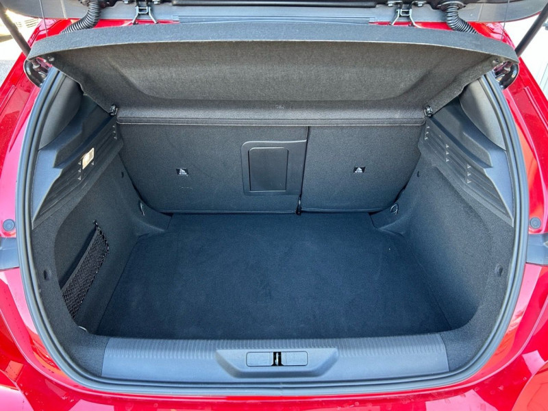 Photo 14 de l'offre de PEUGEOT 308 1.2 PURETECH 130CH S&S GT EAT8 à 31990€ chez BOBBIA SAS