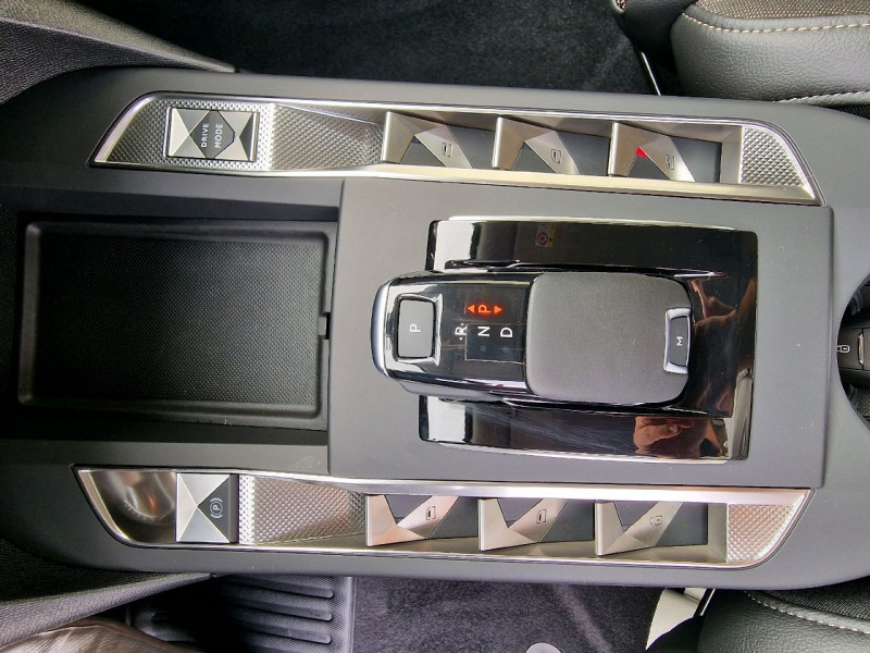 Photo 14 de l'offre de DS DS 3 CROSSBACK PURETECH 130CH BASTILLE AUTOMATIQUE 135G à 29990€ chez BOBBIA SAS