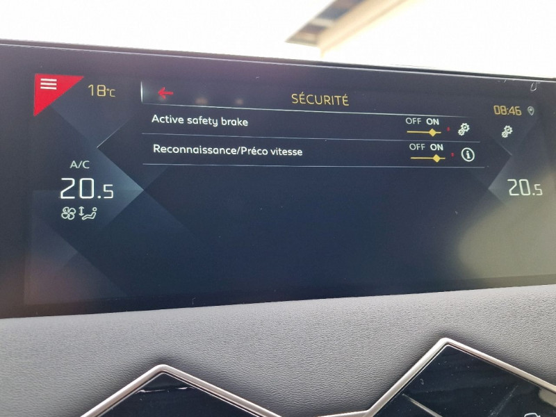 Photo 16 de l'offre de DS DS 3 CROSSBACK PURETECH 130CH BASTILLE AUTOMATIQUE 135G à 29990€ chez BOBBIA SAS