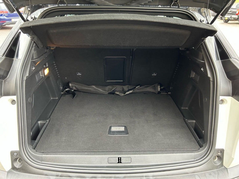 Photo 17 de l'offre de PEUGEOT 3008 1.5 BLUEHDI 130 S&S GT EAT8 à 31990€ chez BOBBIA SAS