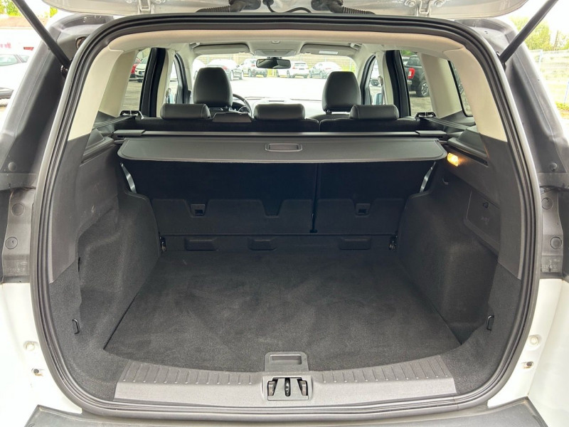 Photo 14 de l'offre de FORD KUGA 2.0 TDCI 150 STOP&START TITANIUM 4X2 à 18990€ chez BOBBIA SAS