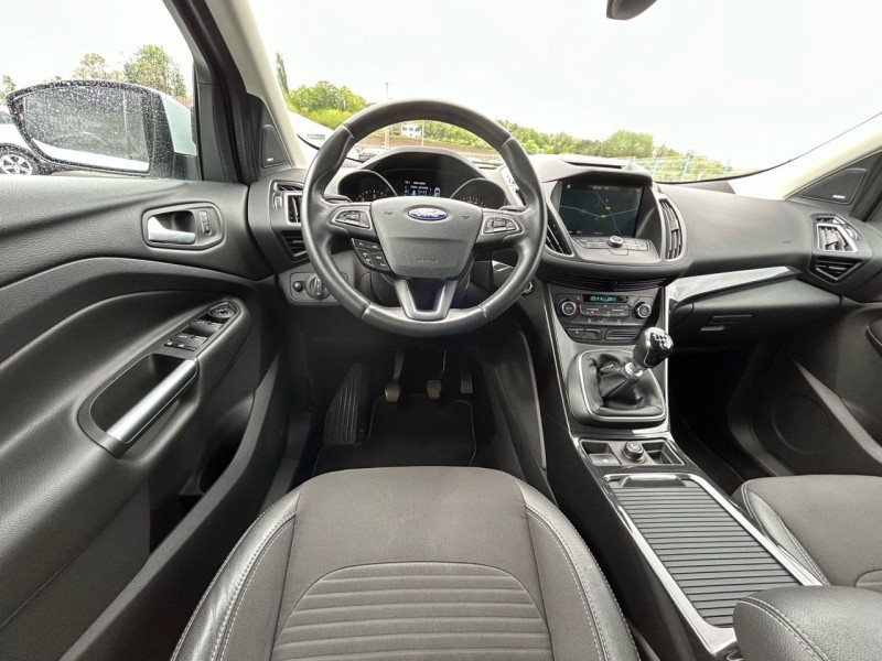 Photo 8 de l'offre de FORD KUGA 2.0 TDCI 150 STOP&START TITANIUM 4X2 à 18990€ chez BOBBIA SAS