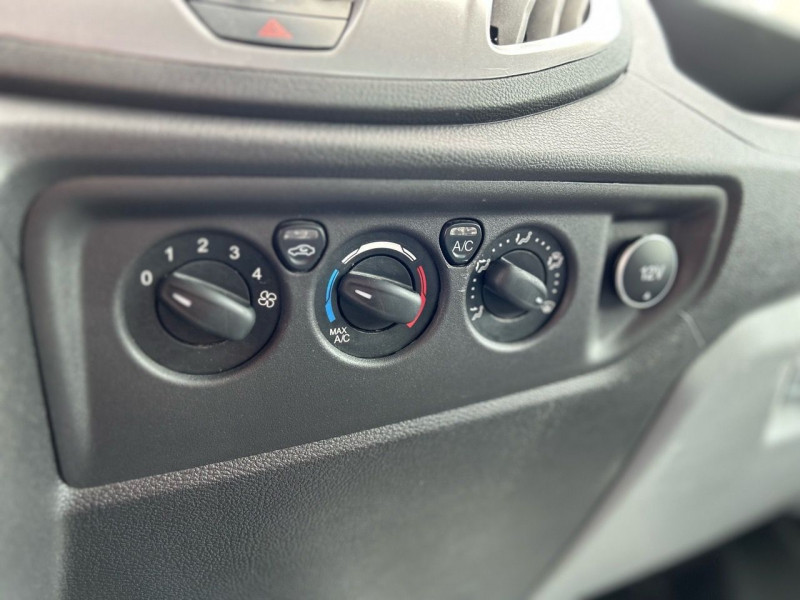 Photo 11 de l'offre de FORD TRANSIT BENNE 2.0 TDCI 130 AMBIENTE à 28990€ chez BOBBIA SAS