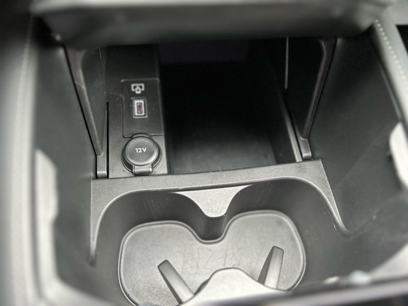 Photo 17 de l'offre de DS DS 4 PURETECH 180CH CROSS RIVOLI AUTOMATIQUE à 35990€ chez BOBBIA SAS