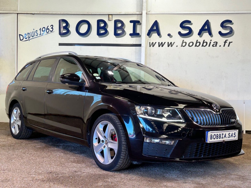 Photo 3 de l'offre de SKODA OCTAVIA BREAK 2.0 TDI 184CH CR FAP RS DSG6 4X4 à 19900€ chez BOBBIA SAS