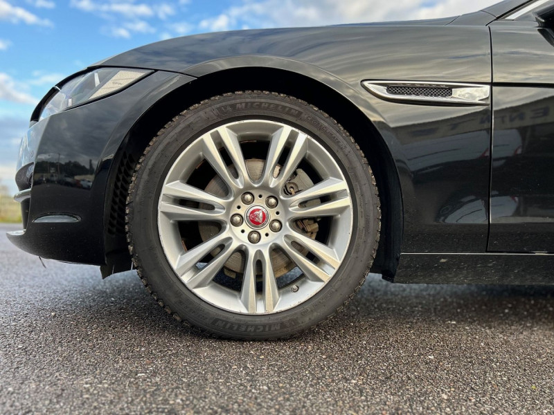 Photo 20 de l'offre de JAGUAR XE 2.0D 180CH PRESTIGE BVA8 à 16990€ chez BOBBIA SAS