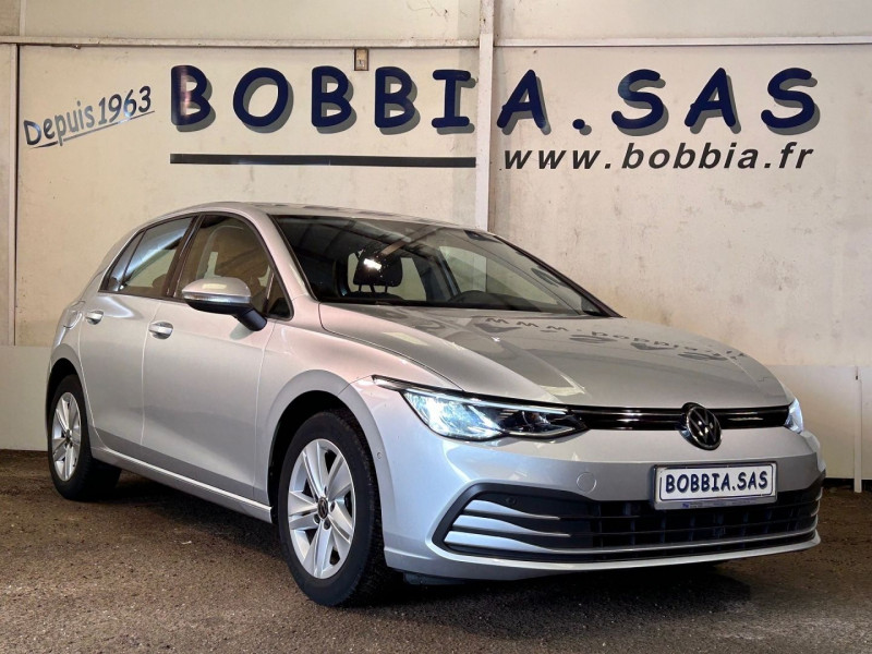 Photo 3 de l'offre de VOLKSWAGEN GOLF VIII 1.5 TSI ACT OPF 130CH  LIFE 1ST à 20900€ chez BOBBIA SAS