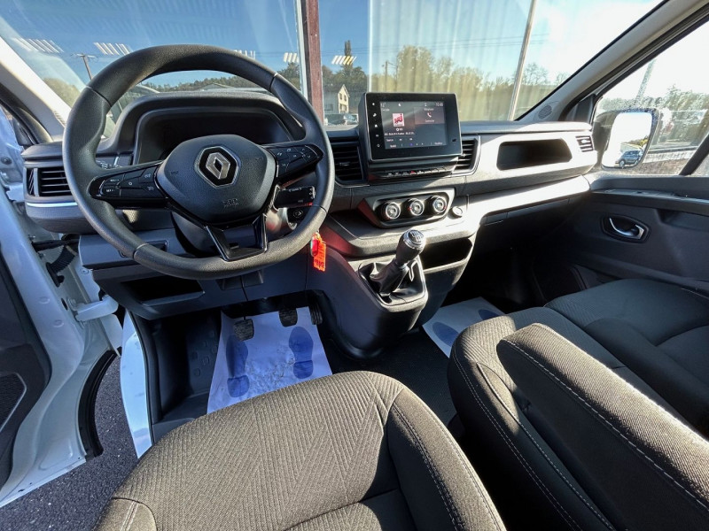 Photo 9 de l'offre de RENAULT TRAFIC III FG L1H1 2T8 2.0 BLUE DCI 130CH GRAND CONFORT à 23990€ chez BOBBIA SAS