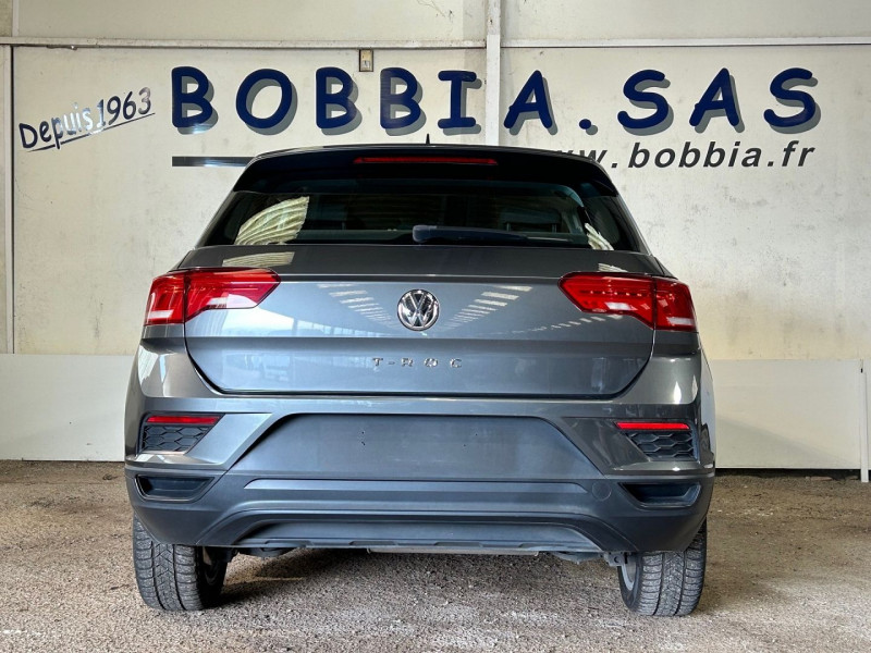 Photo 5 de l'offre de VOLKSWAGEN T-ROC 1.6 TDI 115CH LOUNGE EURO6D-T à 17990€ chez BOBBIA SAS