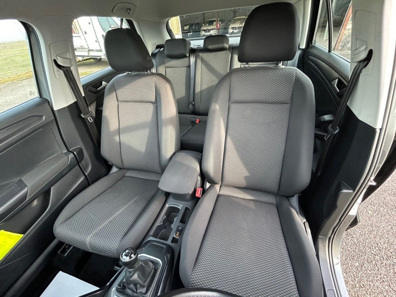 Photo 17 de l'offre de VOLKSWAGEN T-ROC 1.6 TDI 115CH LOUNGE EURO6D-T à 17990€ chez BOBBIA SAS