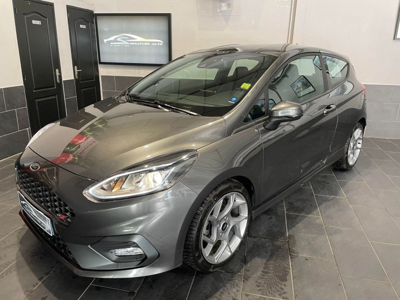 Ford FIESTA 1.5 ECOBOOST 200CH STOP&START ST-PACK 3P EURO6.2 Essence GRIS Occasion à vendre